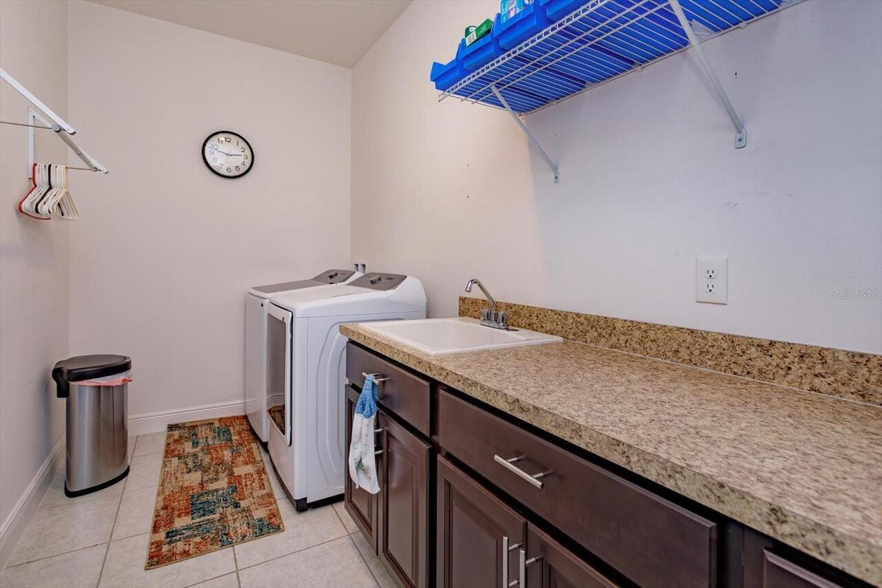 Listing Photo 9