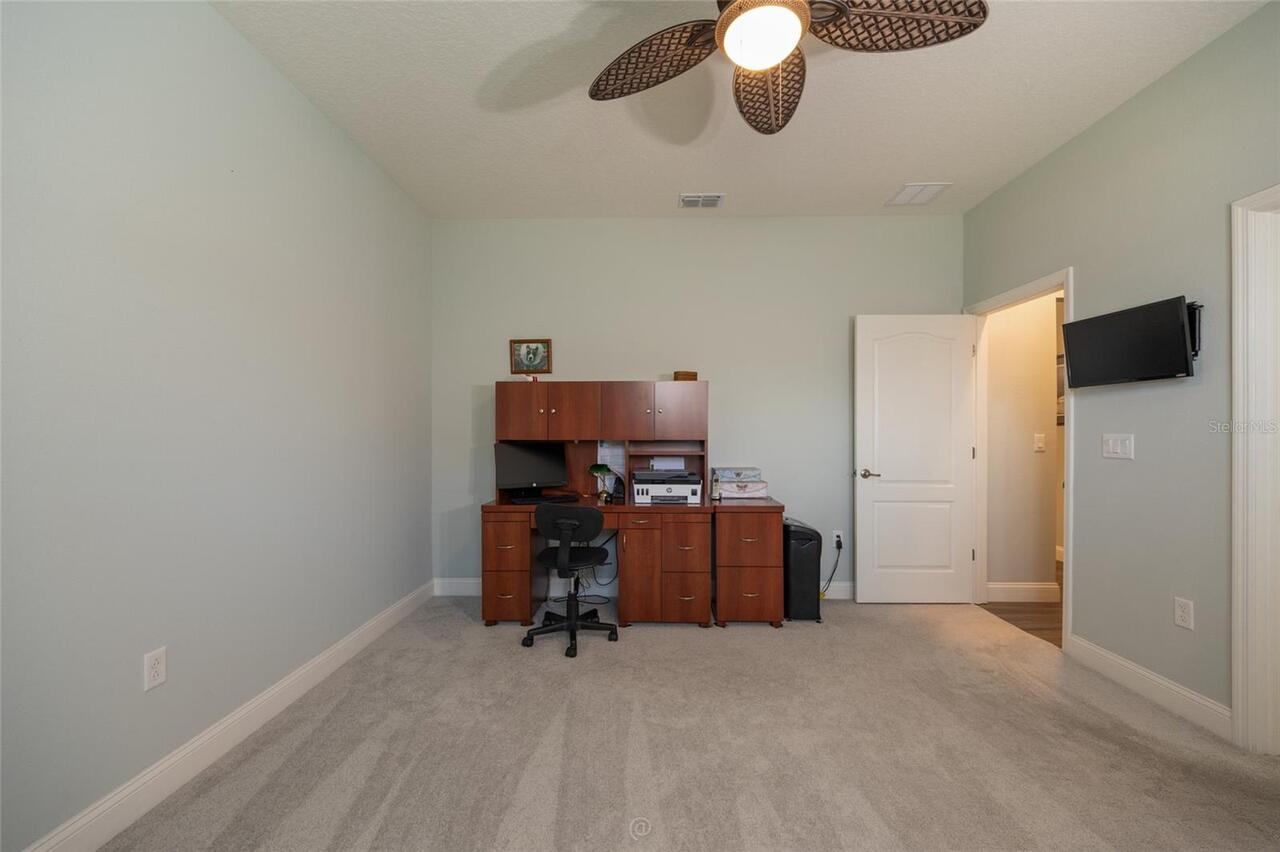 Listing Photo 17