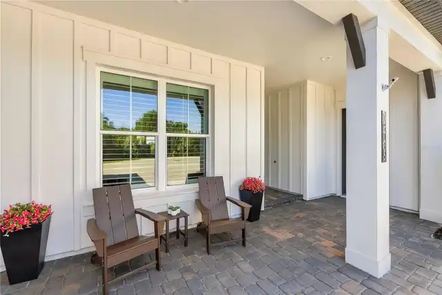 Listing Photo 8