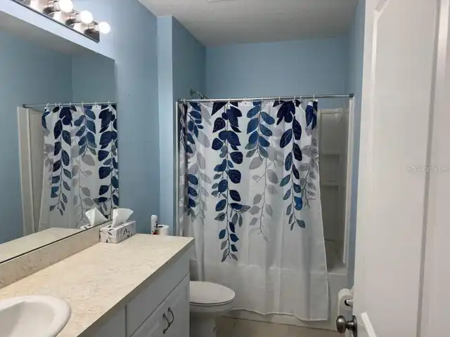 Listing Photo 12