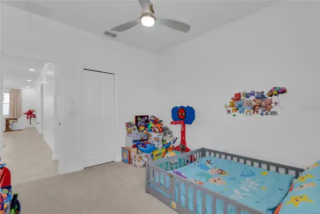 Listing Photo 9