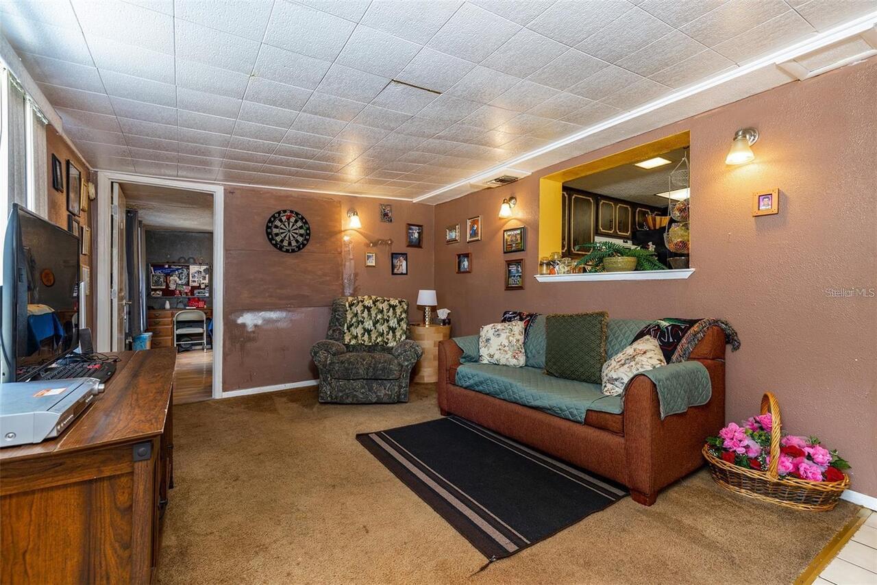 Listing Photo 10