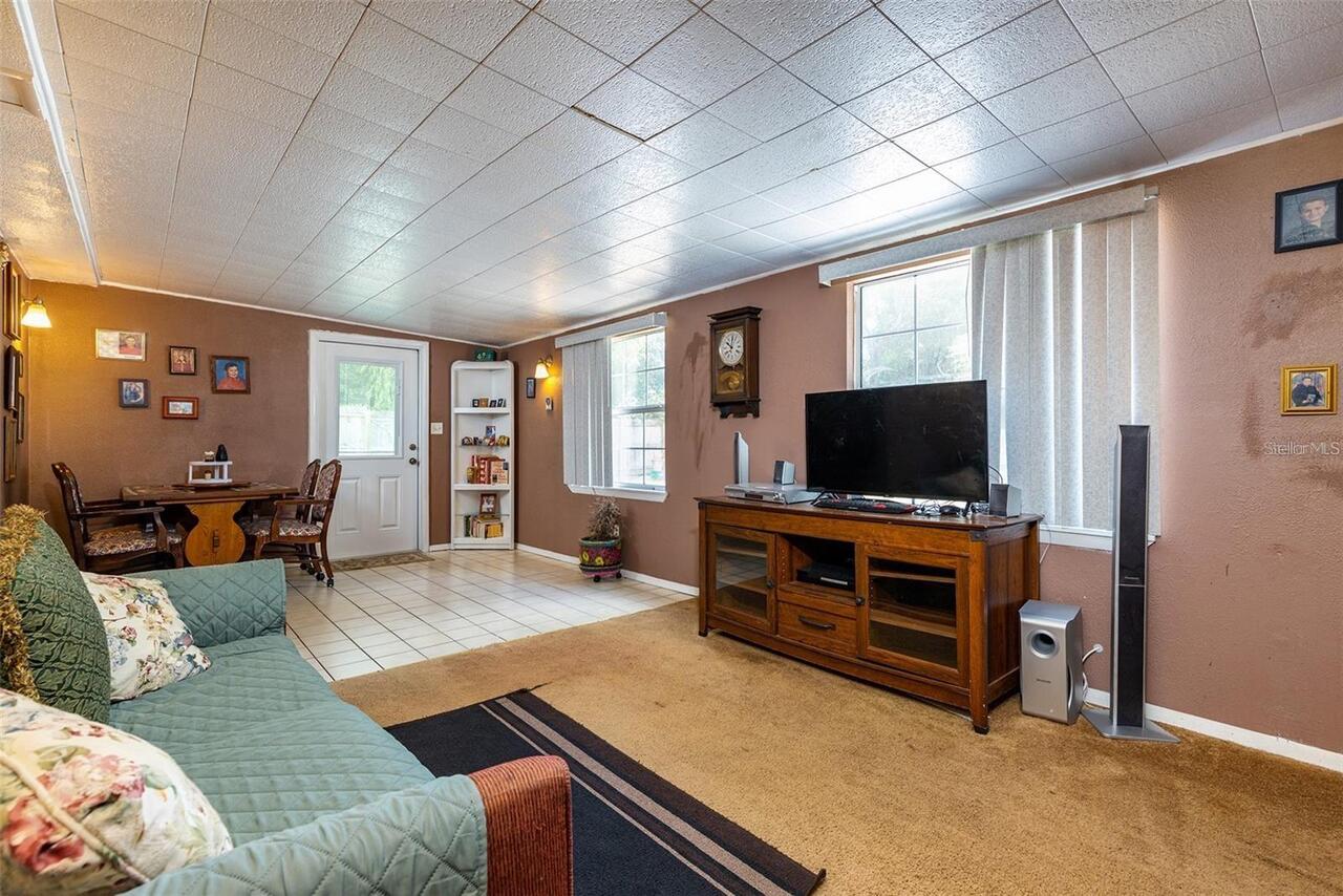 Listing Photo 12