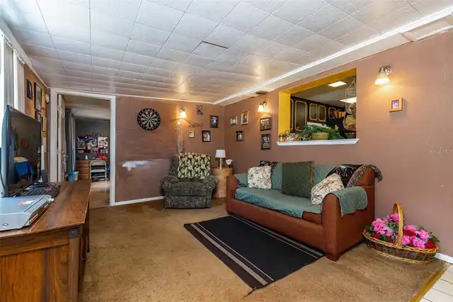 Listing Photo 10