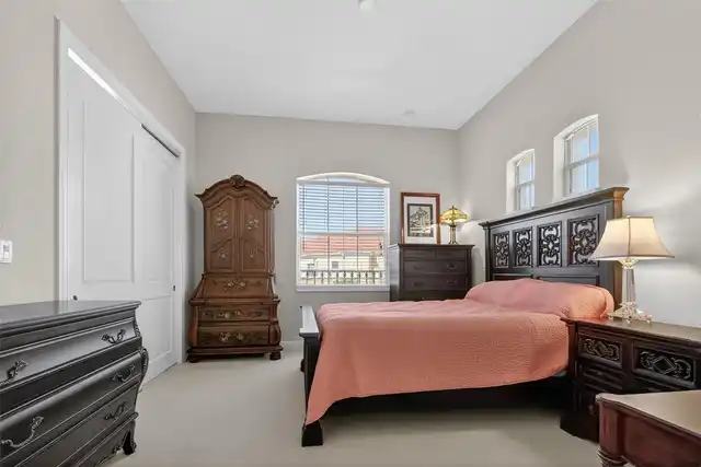 Listing Photo 18