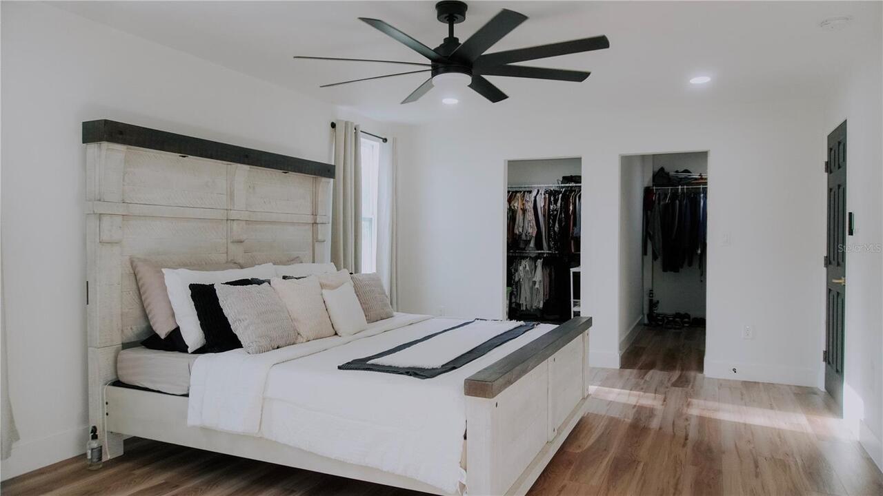 Listing Photo 12