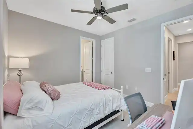 Listing Photo 16
