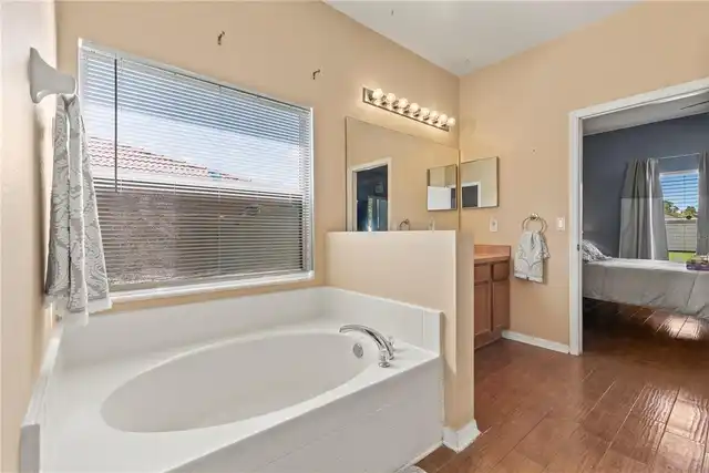 Listing Photo 25