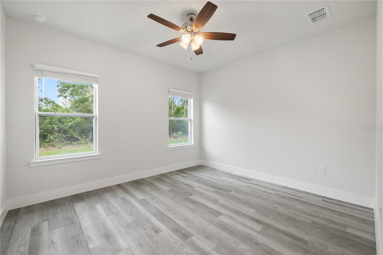 Listing Photo 26
