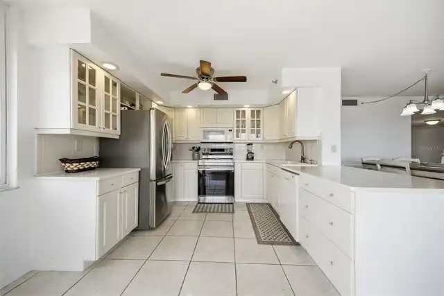 Listing Photo 10