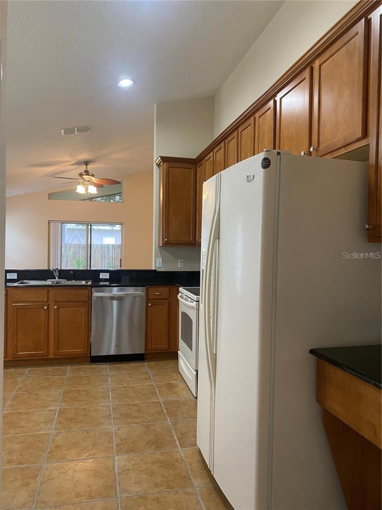 Listing Photo 6