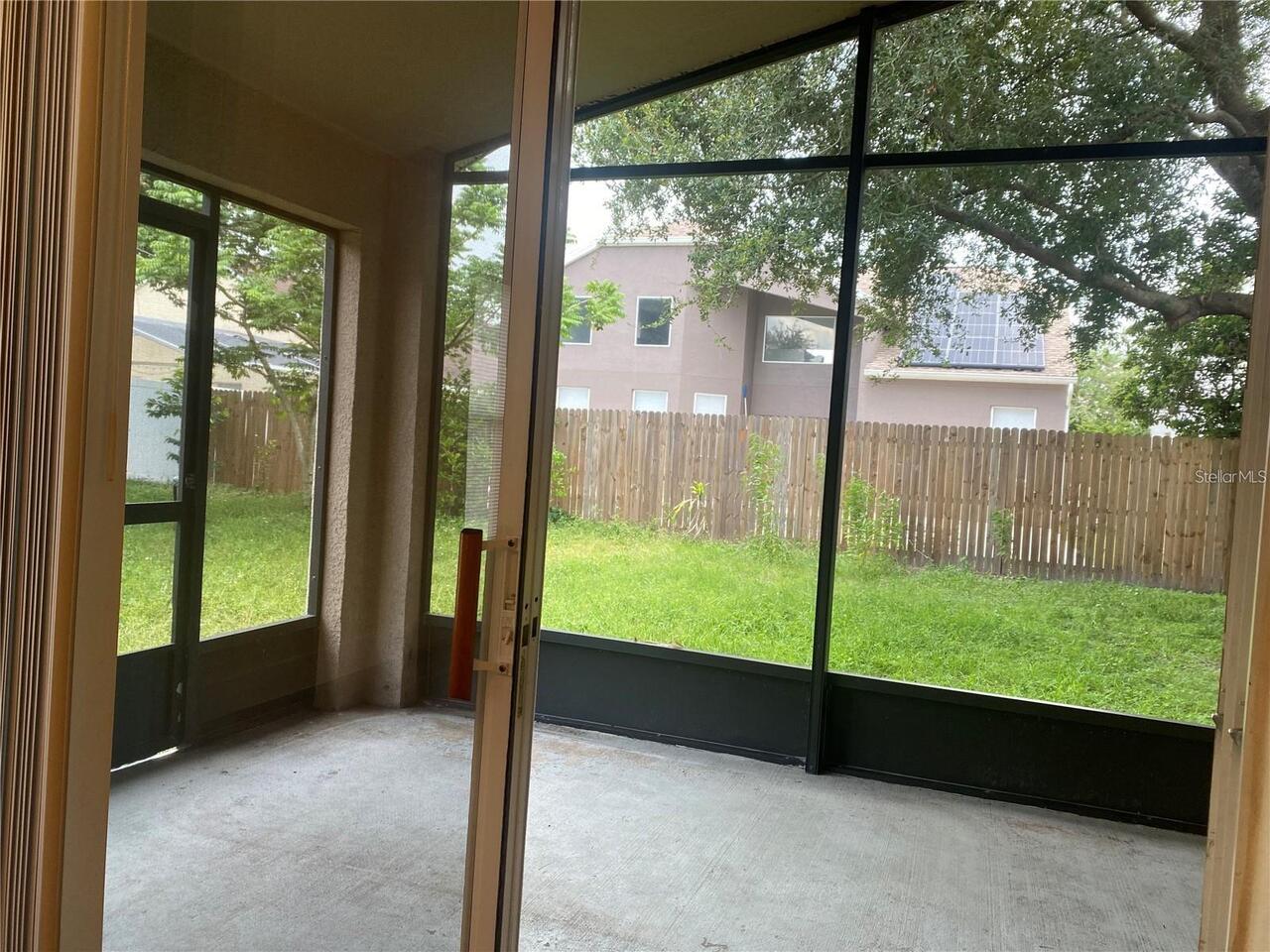 Listing Photo 12