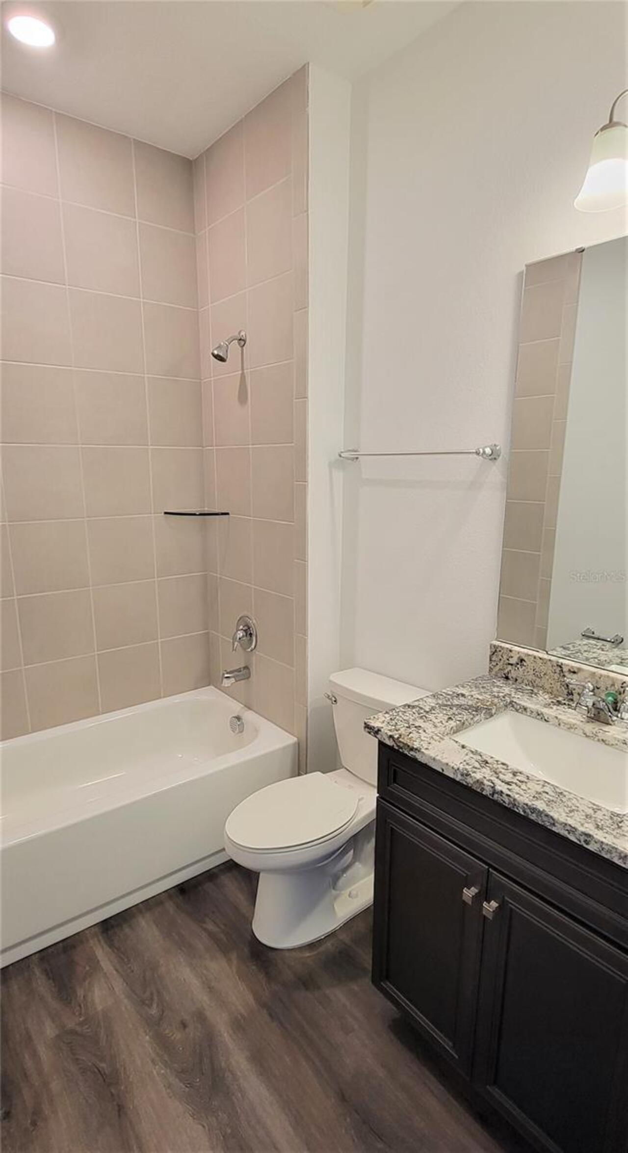 Listing Photo 9