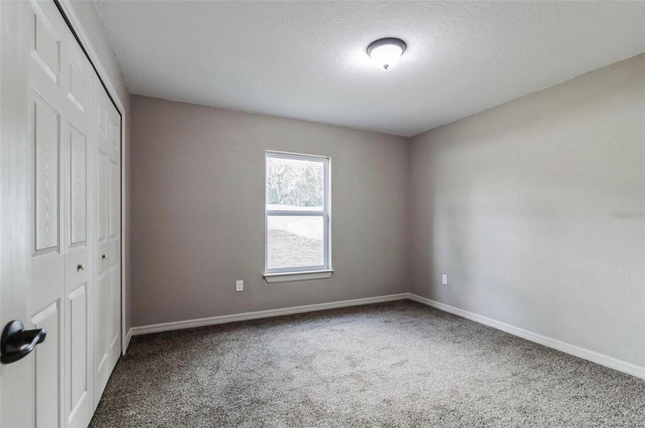 Listing Photo 14