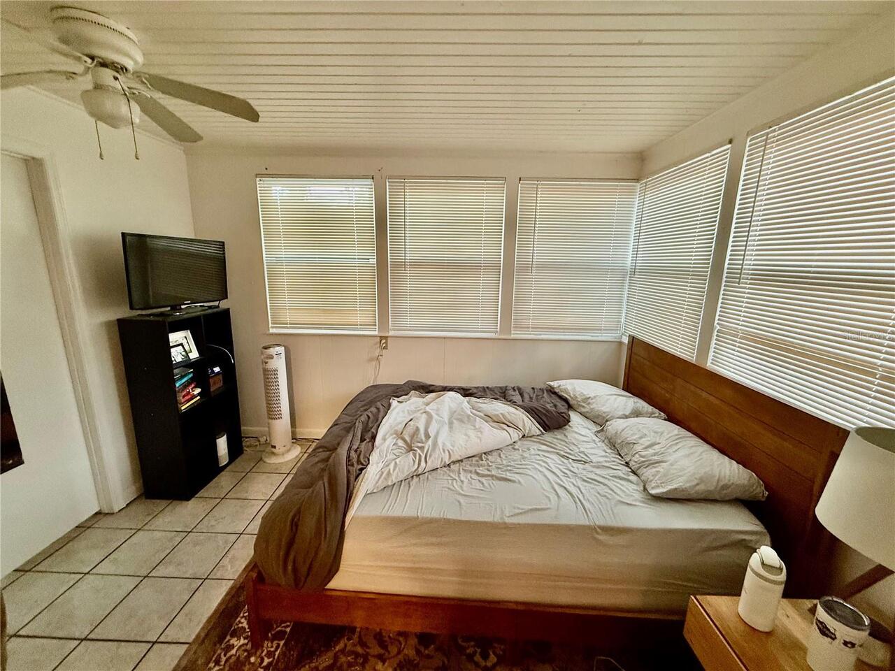 Listing Photo 9