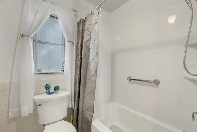 Listing Photo 32