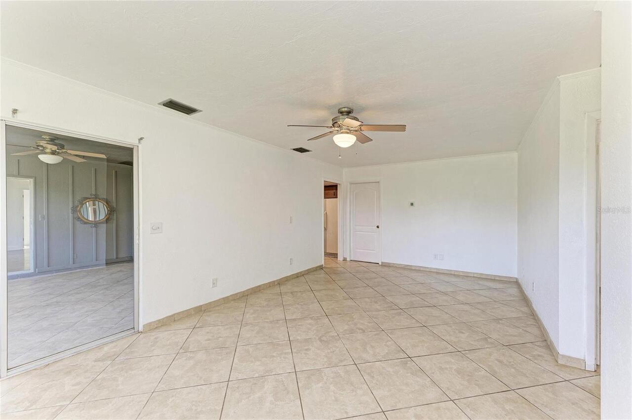 Listing Photo 37