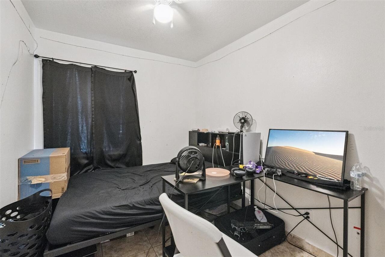 Listing Photo 10