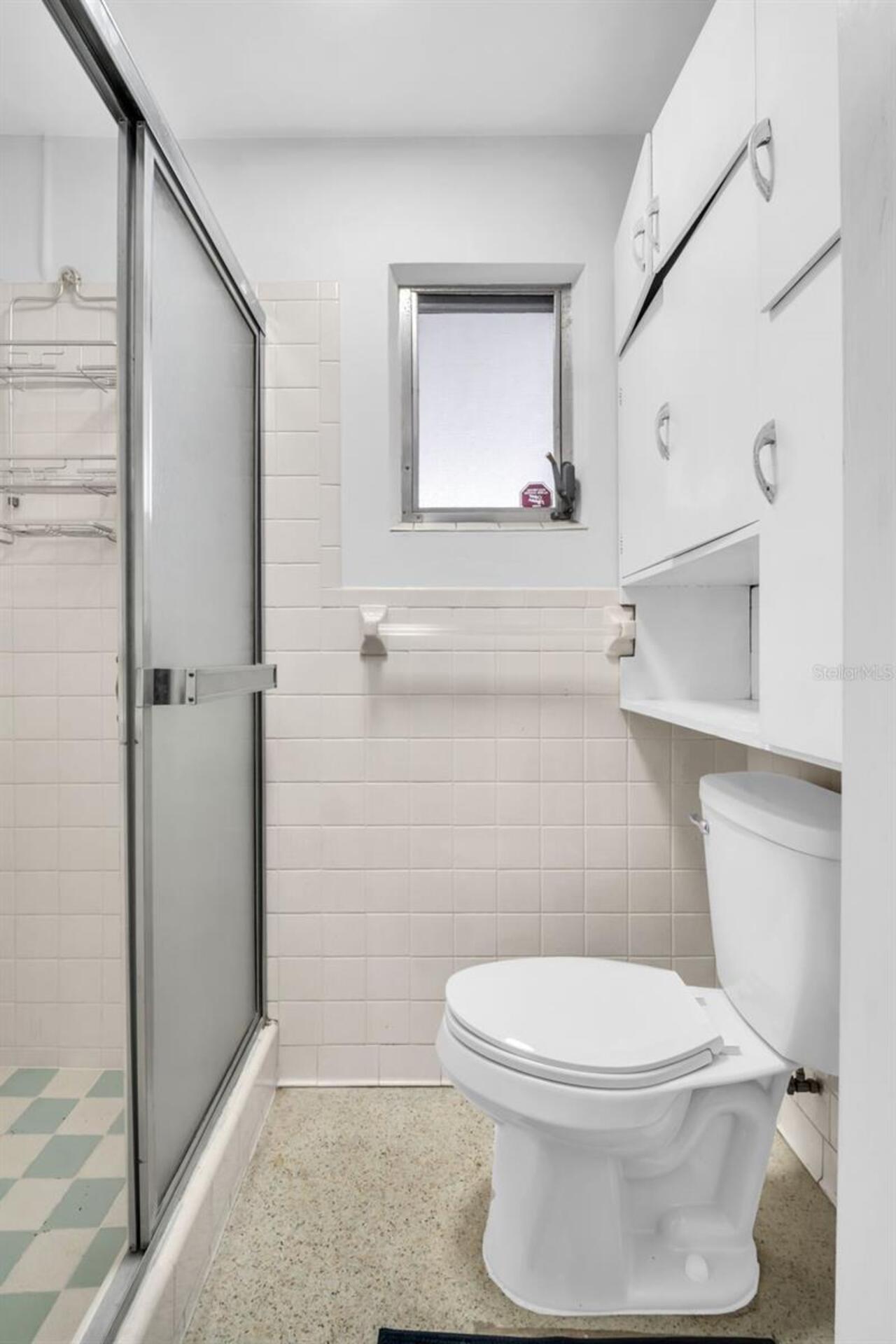 Listing Photo 9