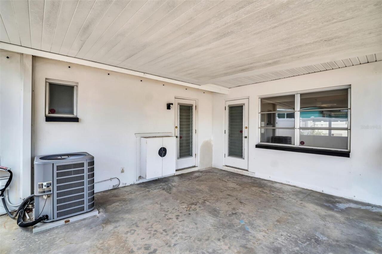 Listing Photo 12