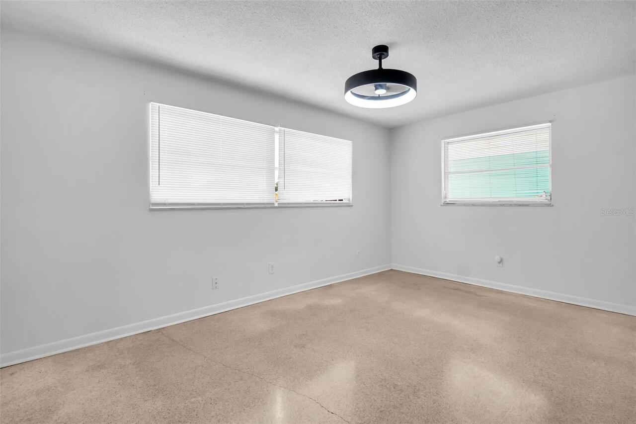 Listing Photo 23