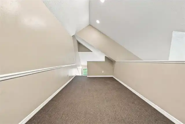 Listing Photo 21