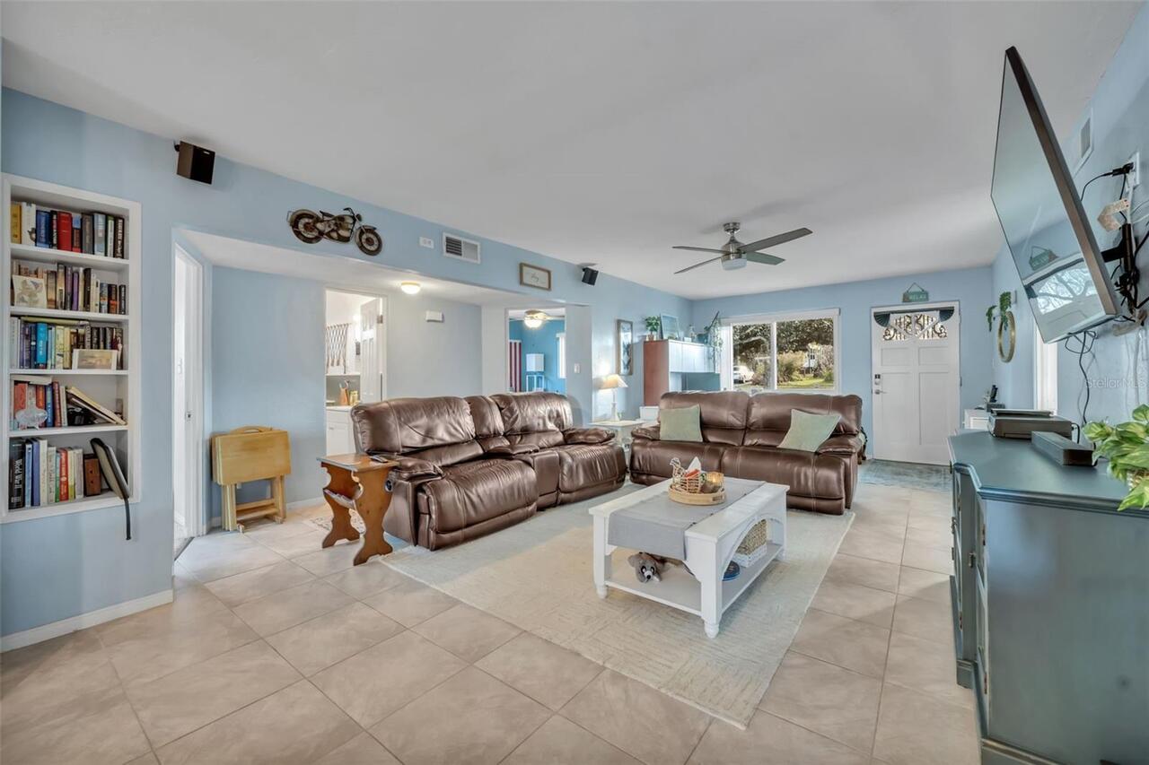 Listing Photo 10