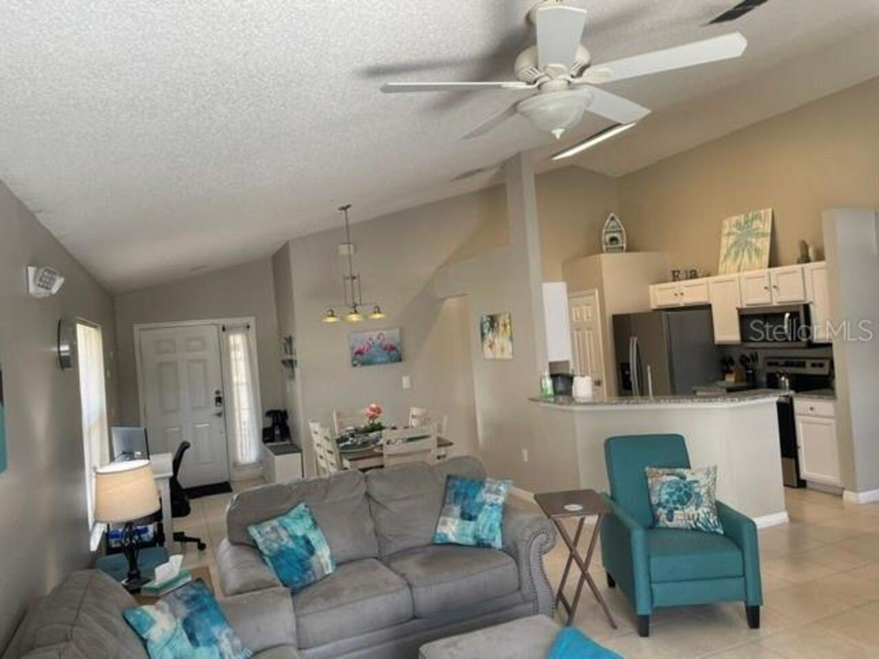 Listing Photo 8