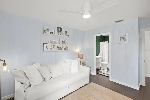 Listing Photo 23
