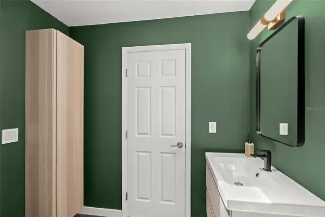 Listing Photo 28