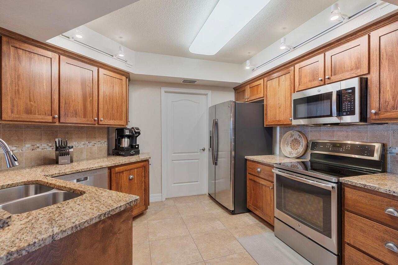 Listing Photo 17