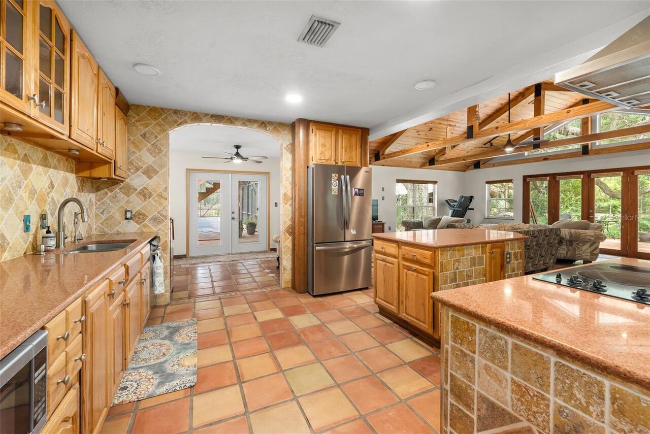 Listing Photo 7