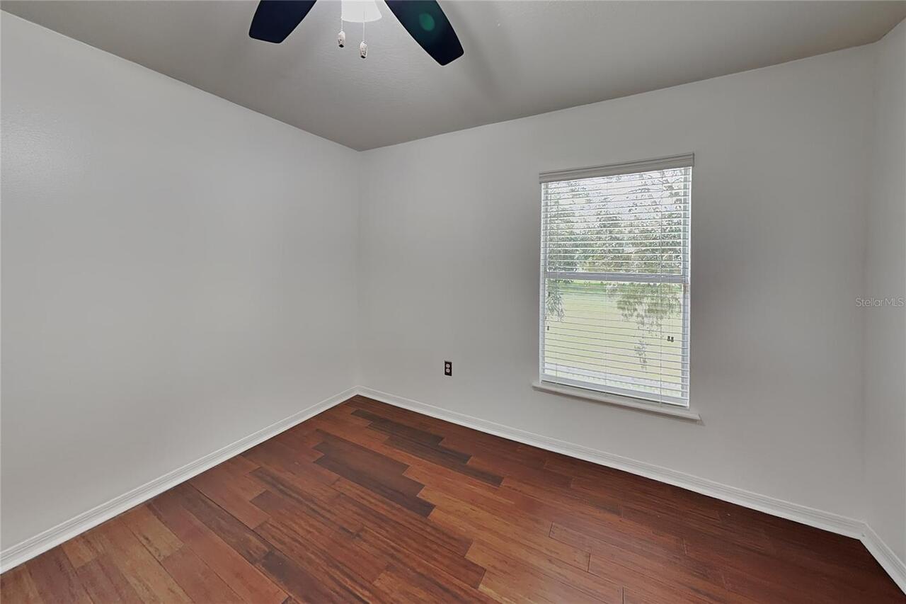 Listing Photo 9