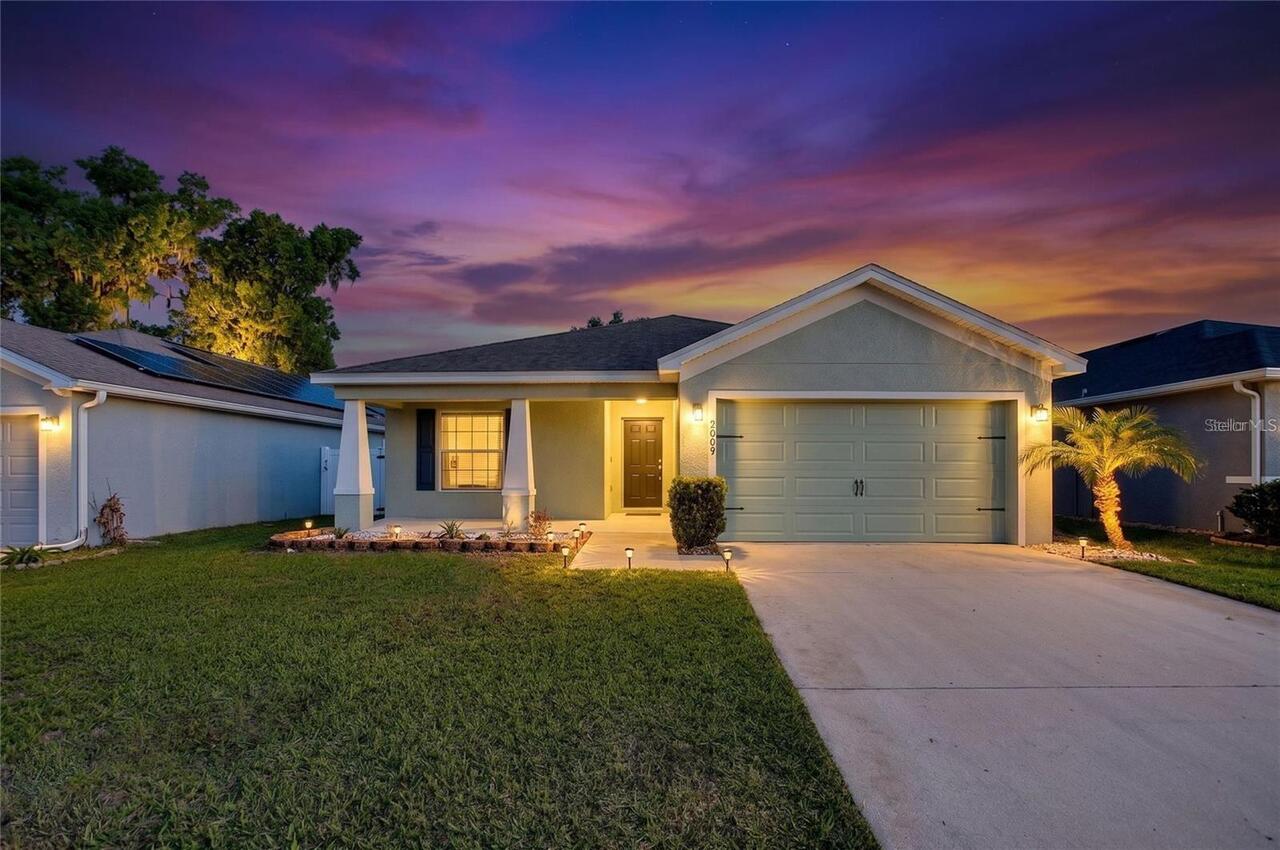 4BR, Residential Lease, 2BA, $2,200
Read More