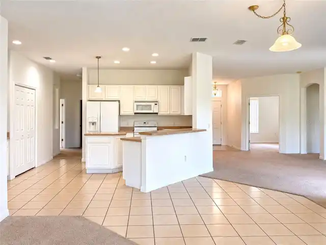 Listing Photo 7