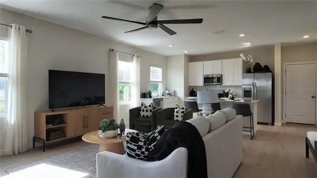 Listing Photo 9
