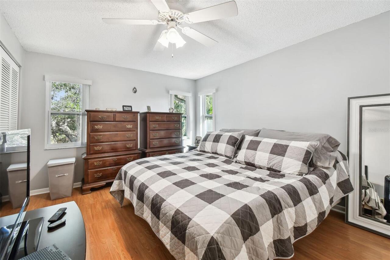 Listing Photo 25