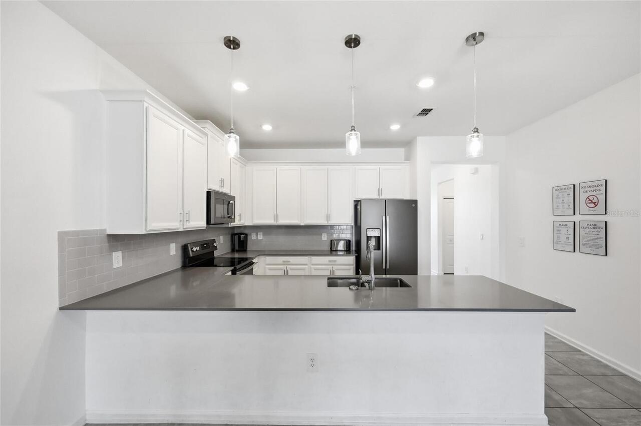 Listing Photo 10