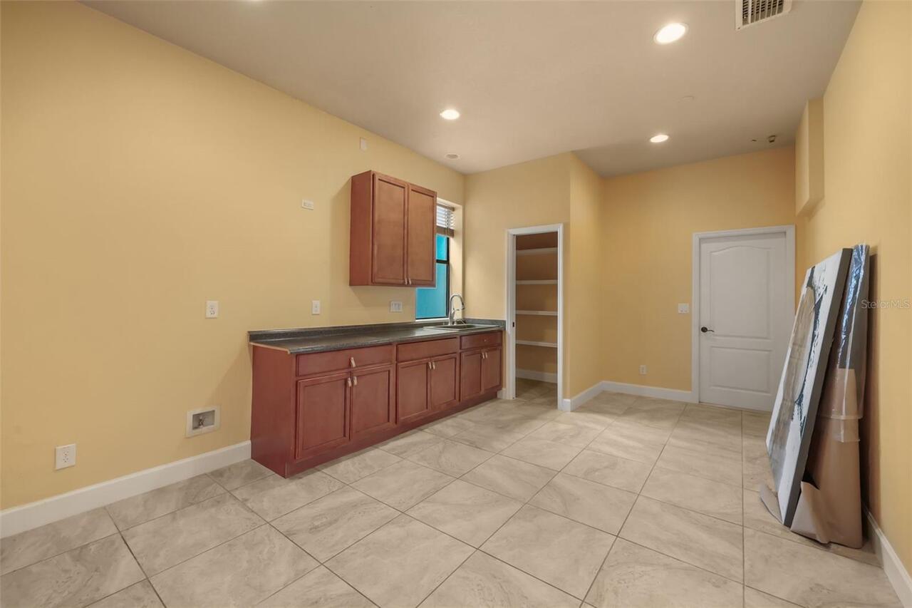 Listing Photo 33