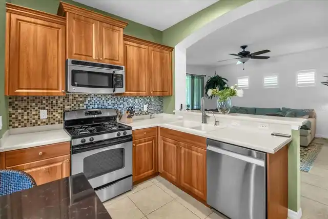 Listing Photo 8
