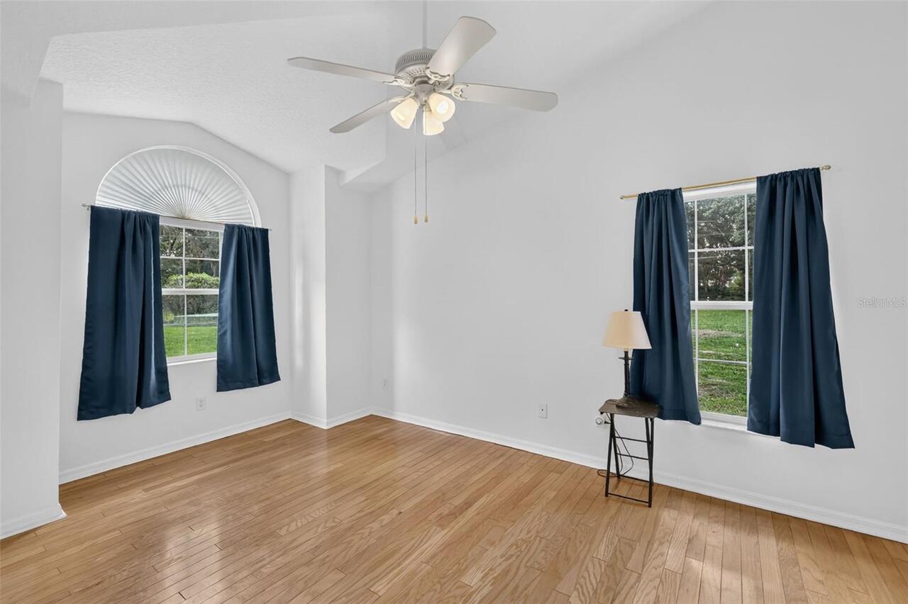 Listing Photo 23