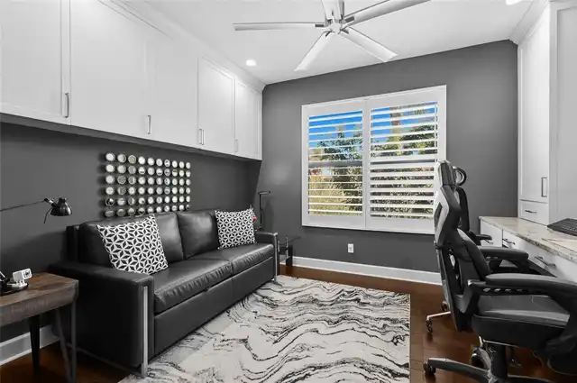 Listing Photo 12