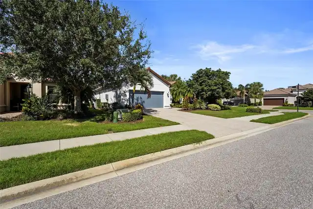 Listing Photo 20