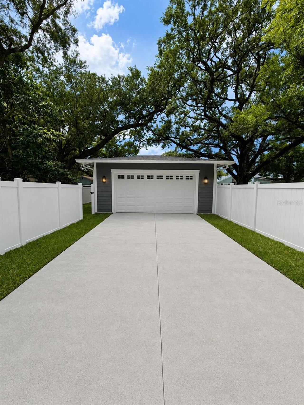 Listing Photo 16