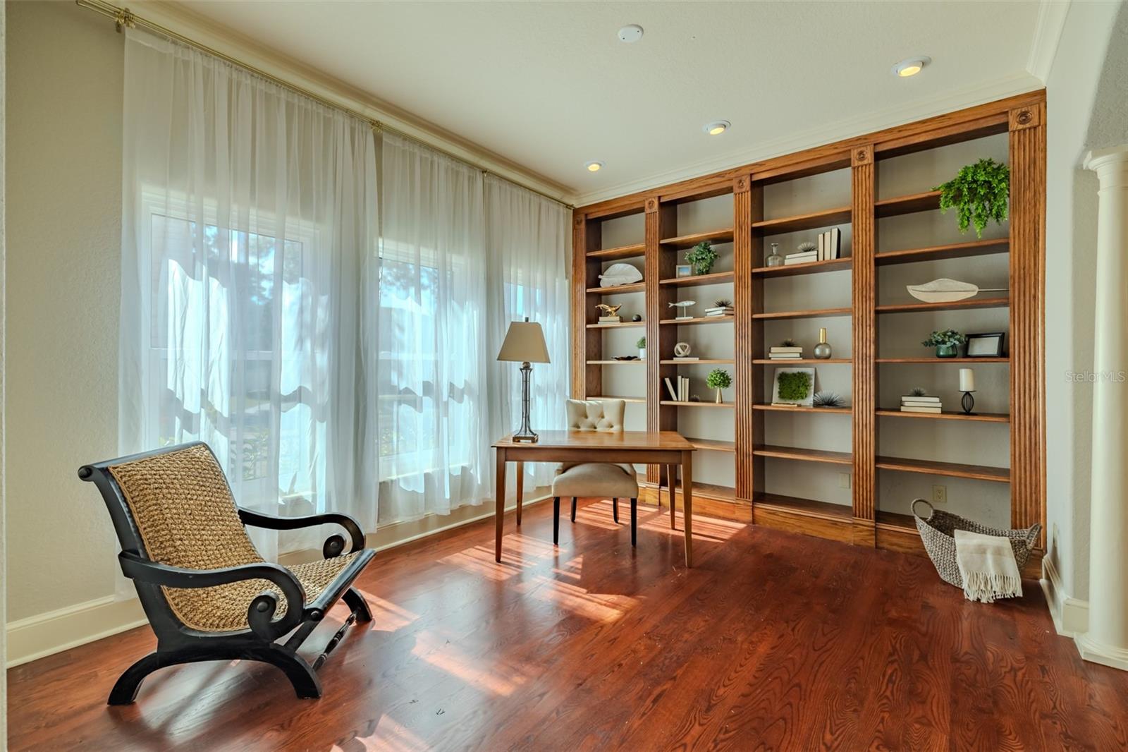 Listing Photo 10
