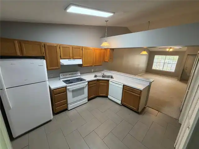 Listing Photo 5