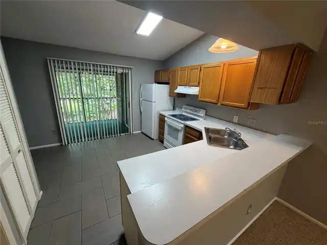 Listing Photo 6