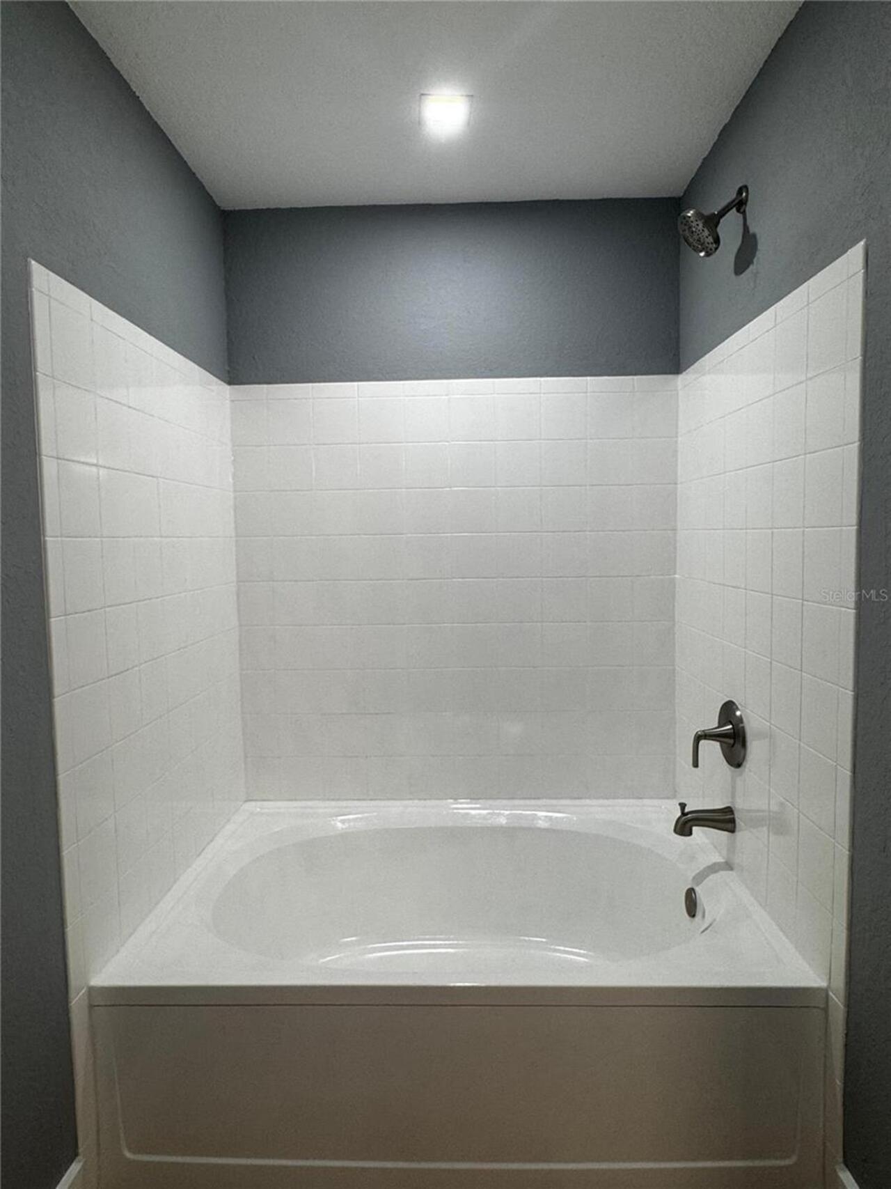 Listing Photo 7
