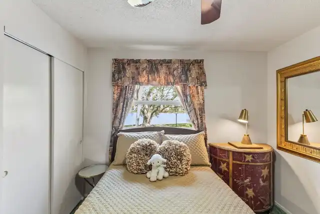 Listing Photo 18