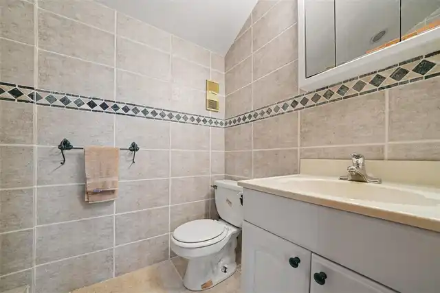 Listing Photo 44